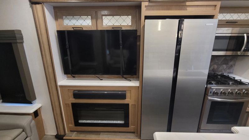 2023 Prime Time Sanibel Fifth Wheel 3902WB photo 10