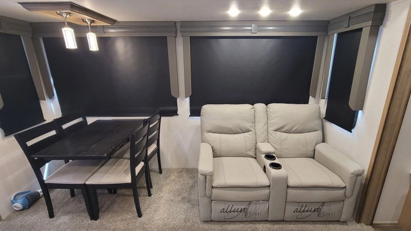 2023 Prime Time Sanibel Fifth Wheel 3902WB photo 9