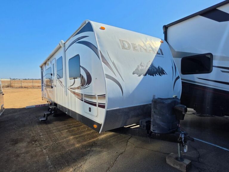 2012 Dutchmen Denali 289RK photo 1